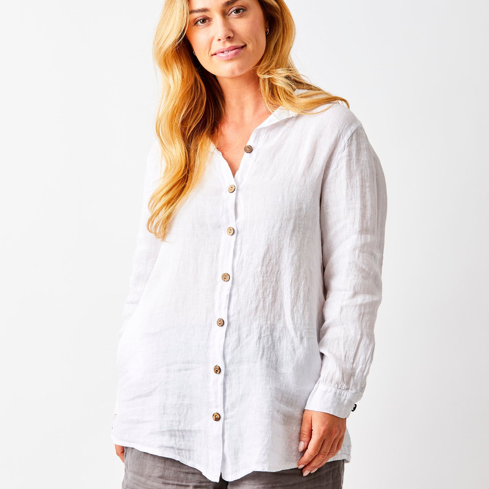 Soraya Linen Long Shirt With Side Pockets