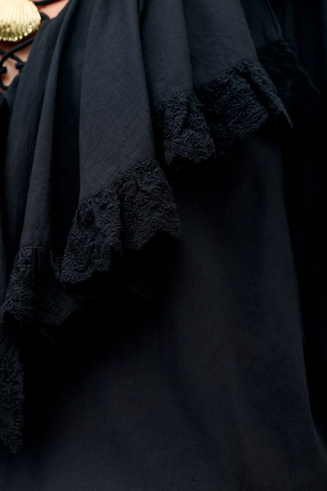 Milia - Black