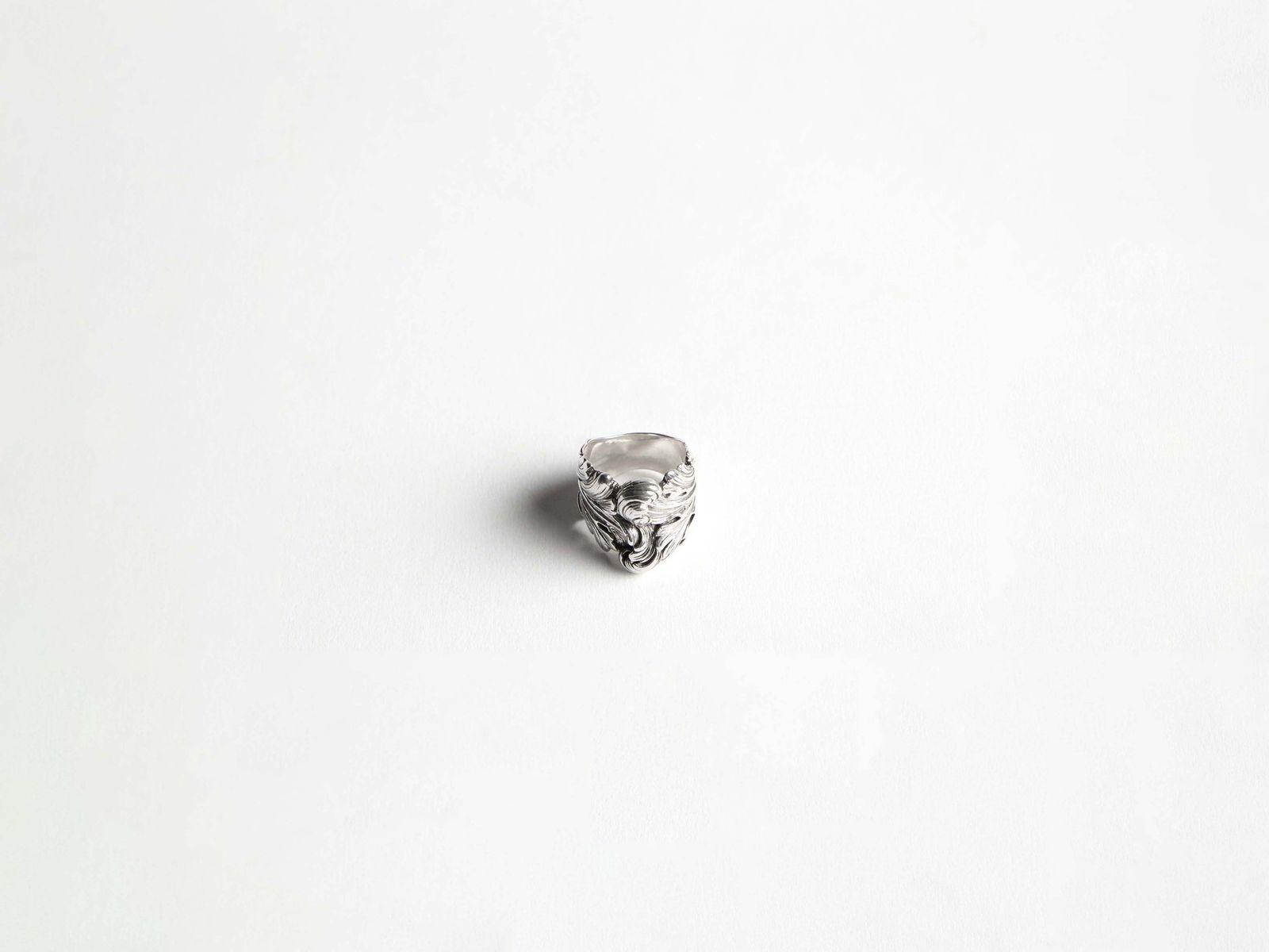 CL_CASTED RING - WHITE_JY0275OT0090
