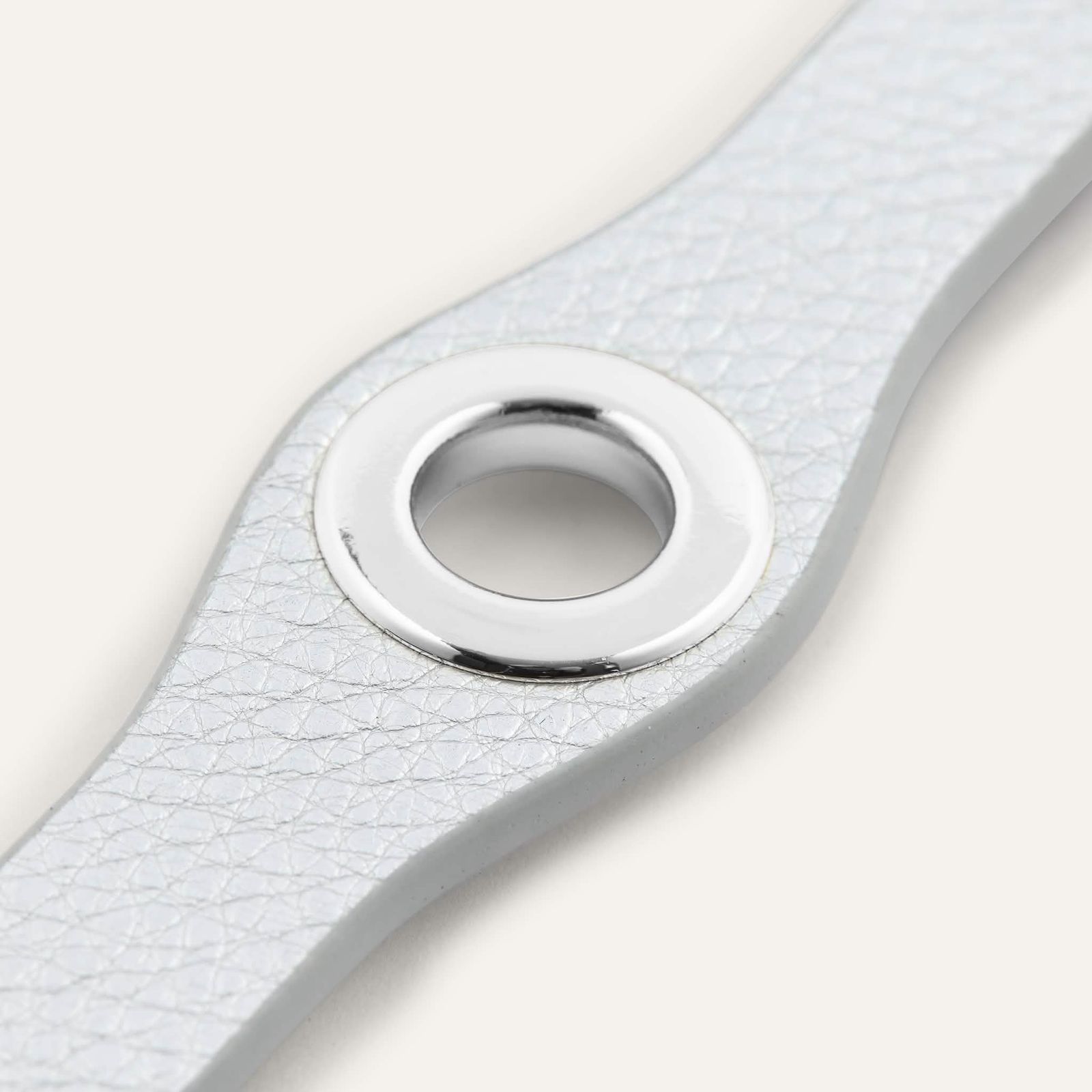 Deco Classic | Soft Metallic Silver with Silver hardware