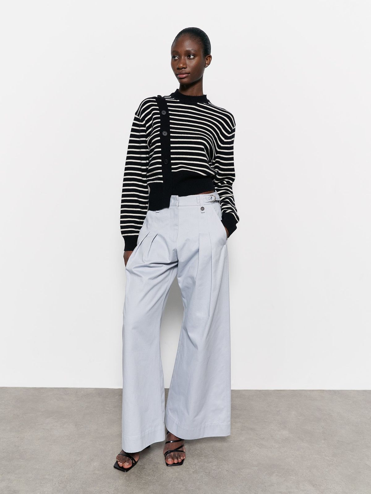 Hilma Jumper Black / White Stripe