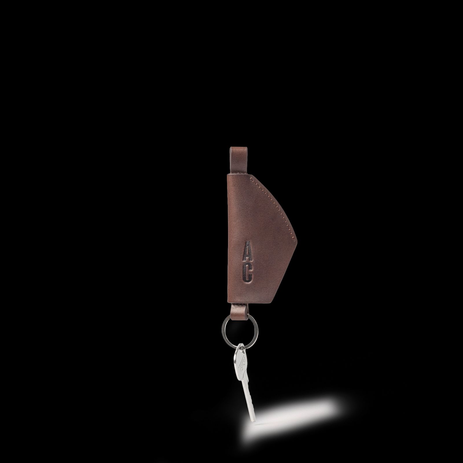 Kenneth Leather Key Holder in Bog