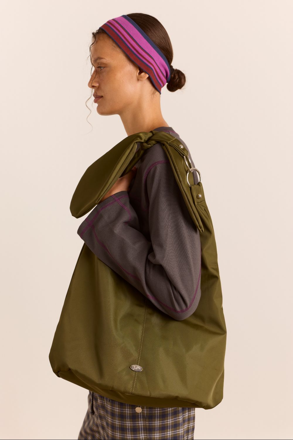 Gene Oversized Bag In Olive