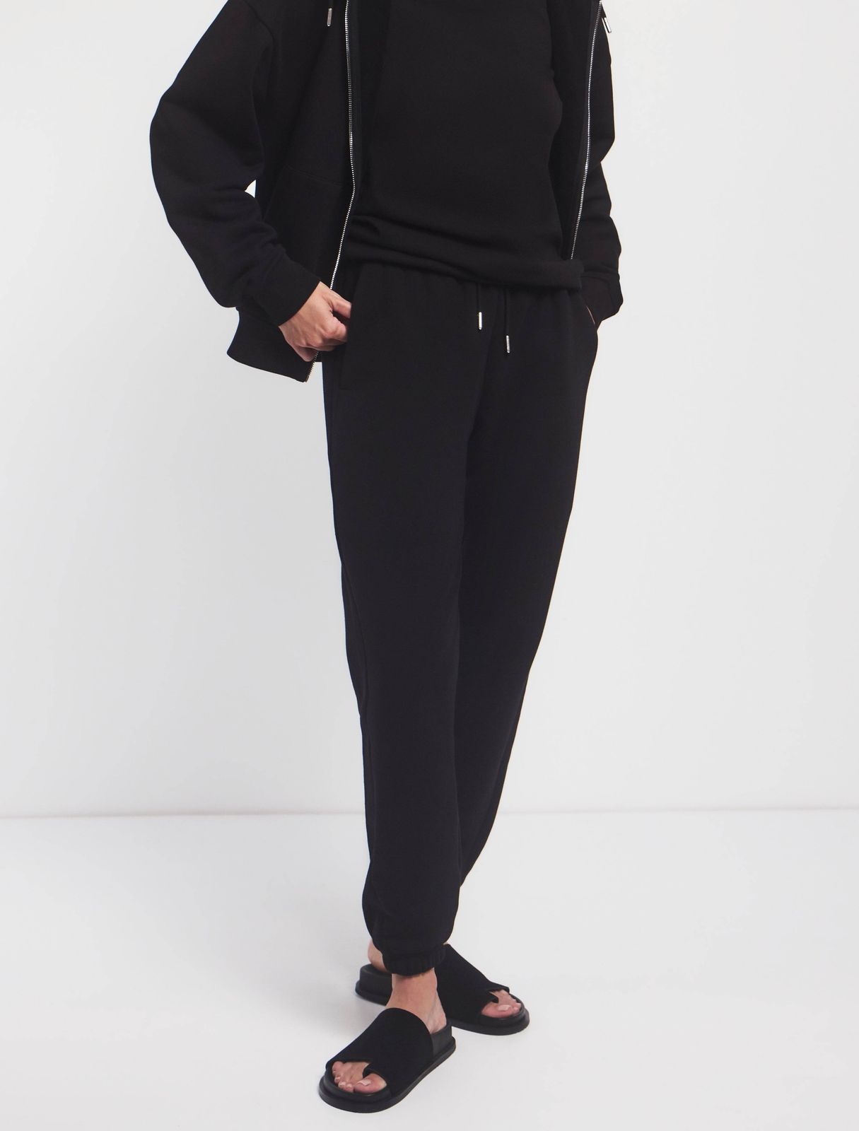 Classic Sweatpant in Black