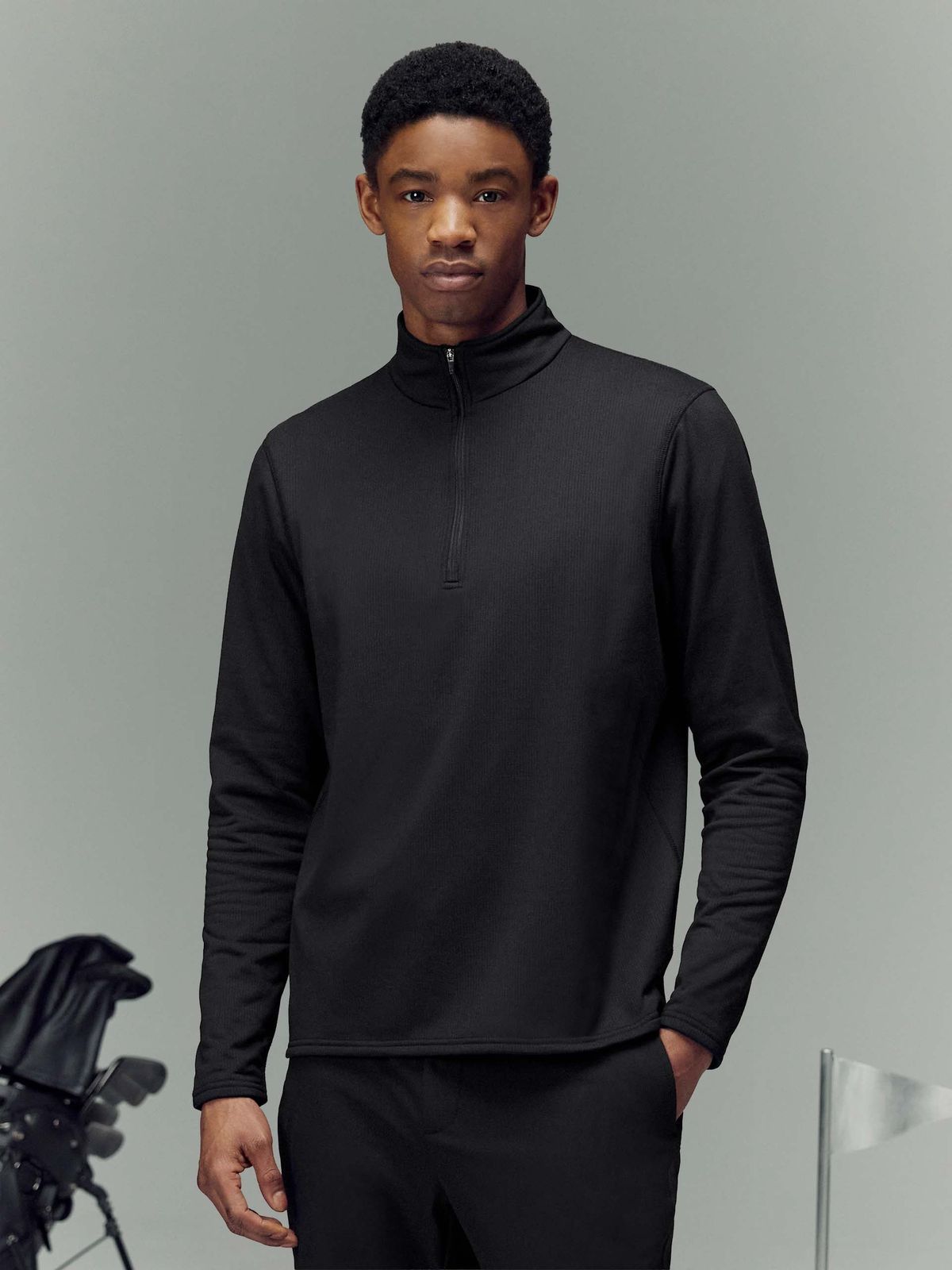 Insulating Golf Mid Layer in Black