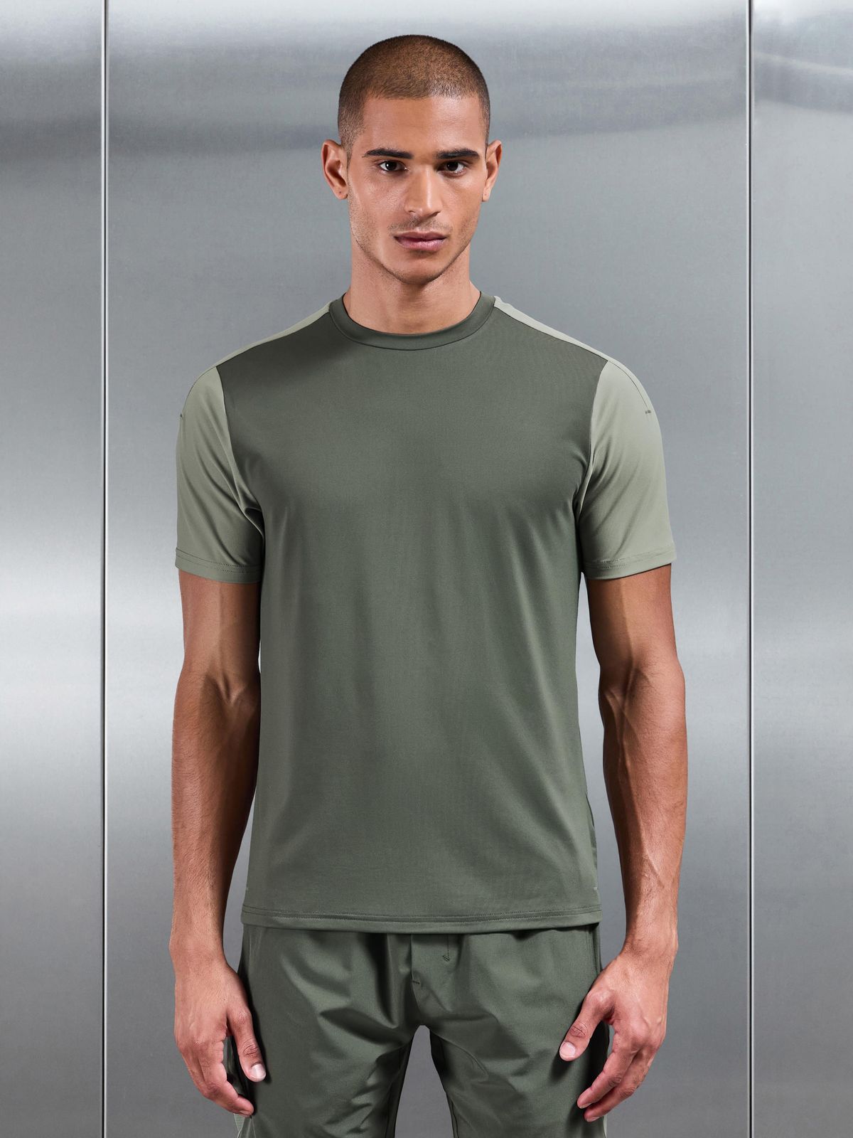 Track Colour Block Active T-Shirt in Sage Light Sage