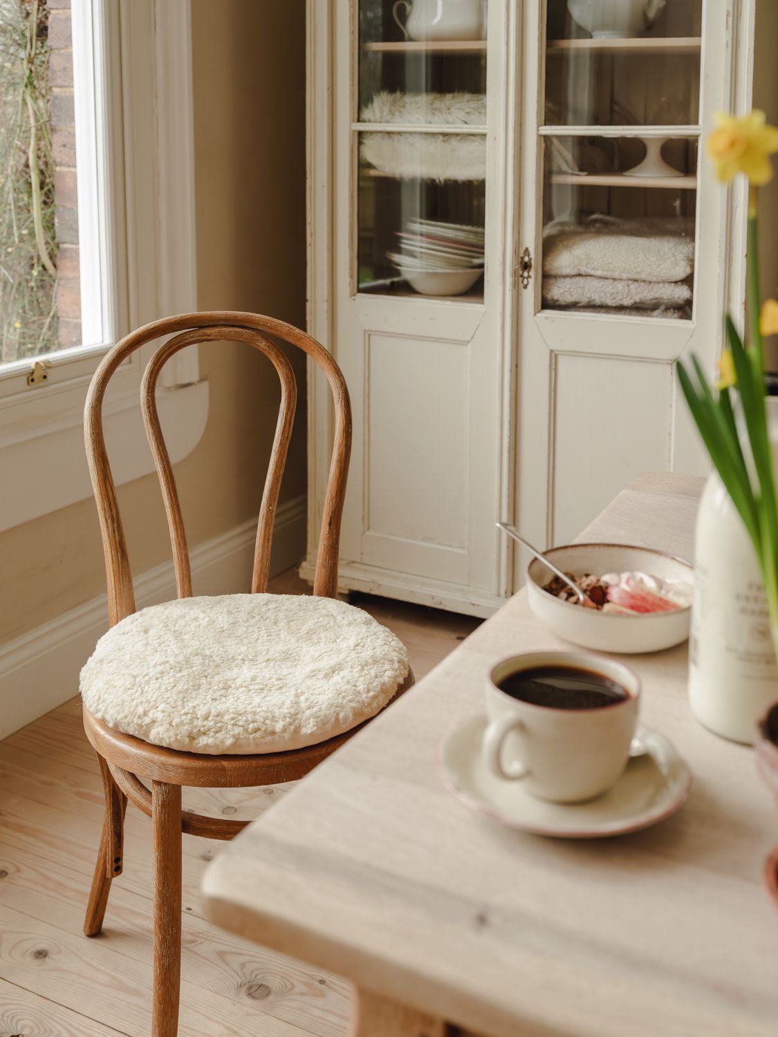 Padded Shearling Seat Pad - Cream