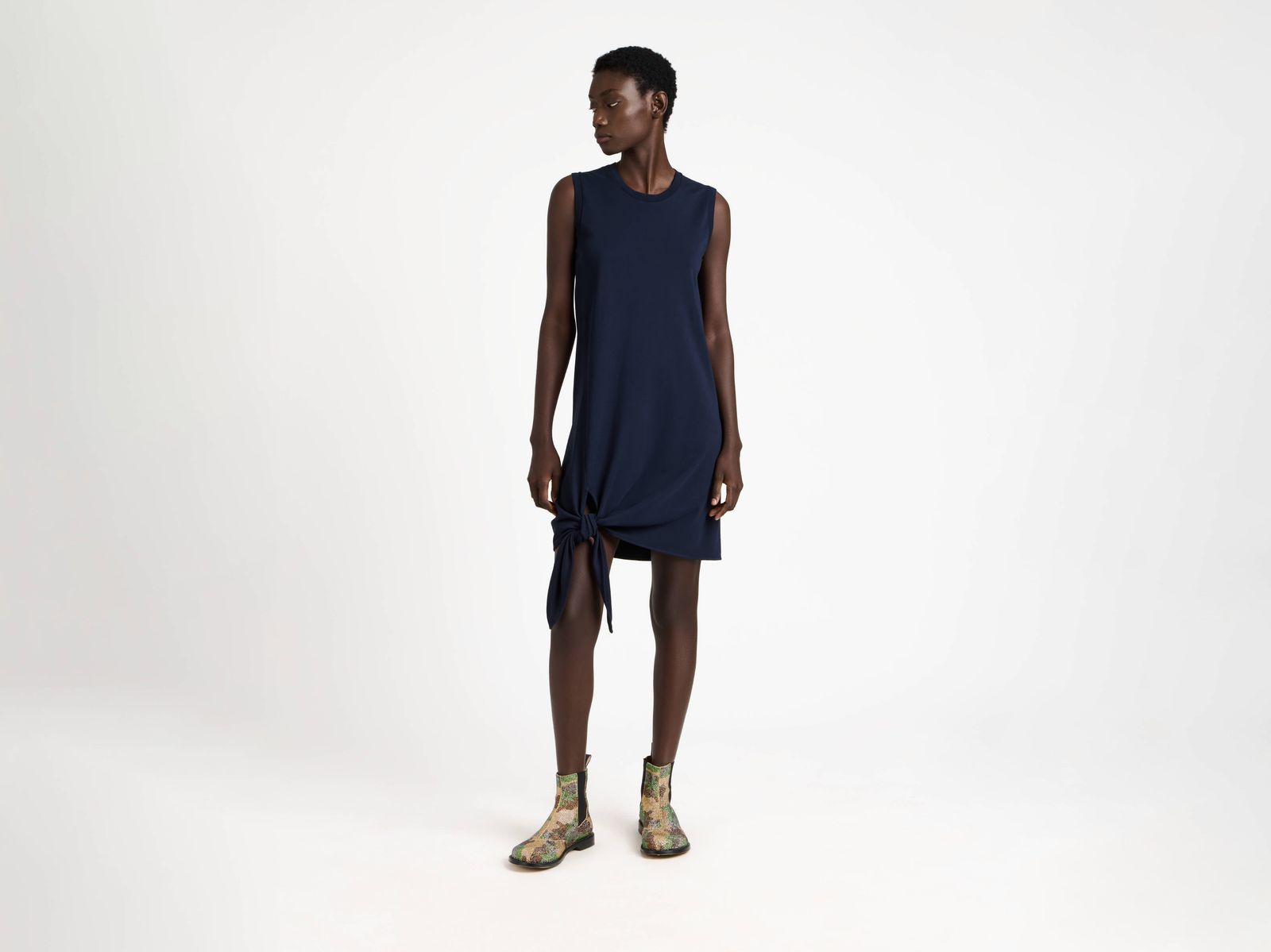 WOMENS HEM KNOT DRESS IN NAVY