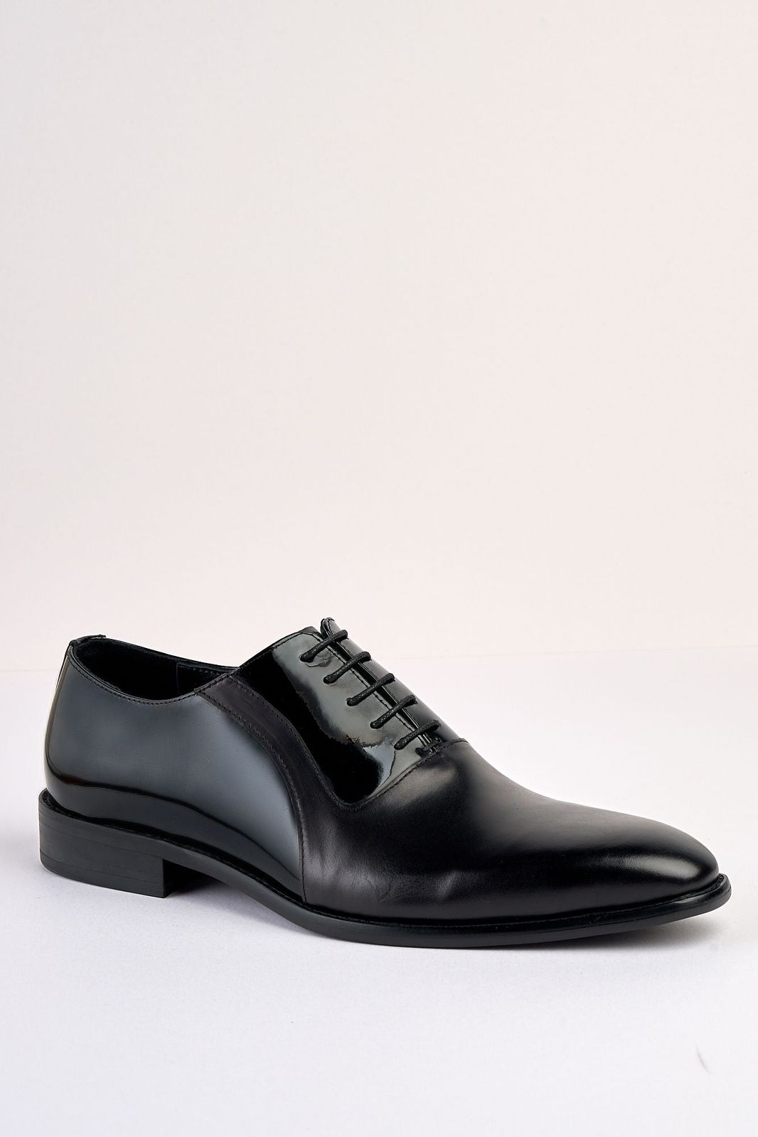 Marco Black Laced Shoe