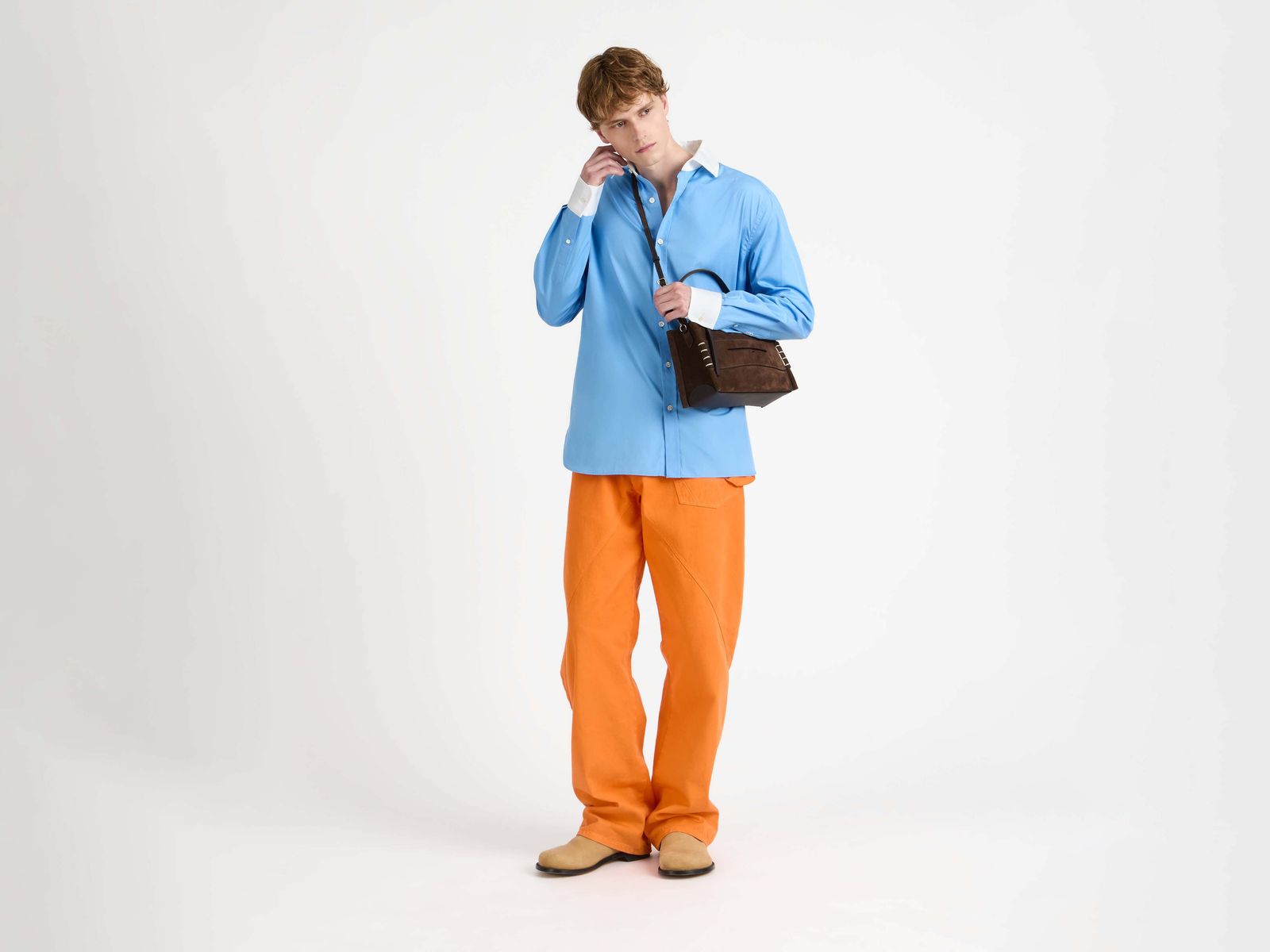 MENS CONTRAST COLLAR DRESS SHIRT IN CORNFLOWER BLUE