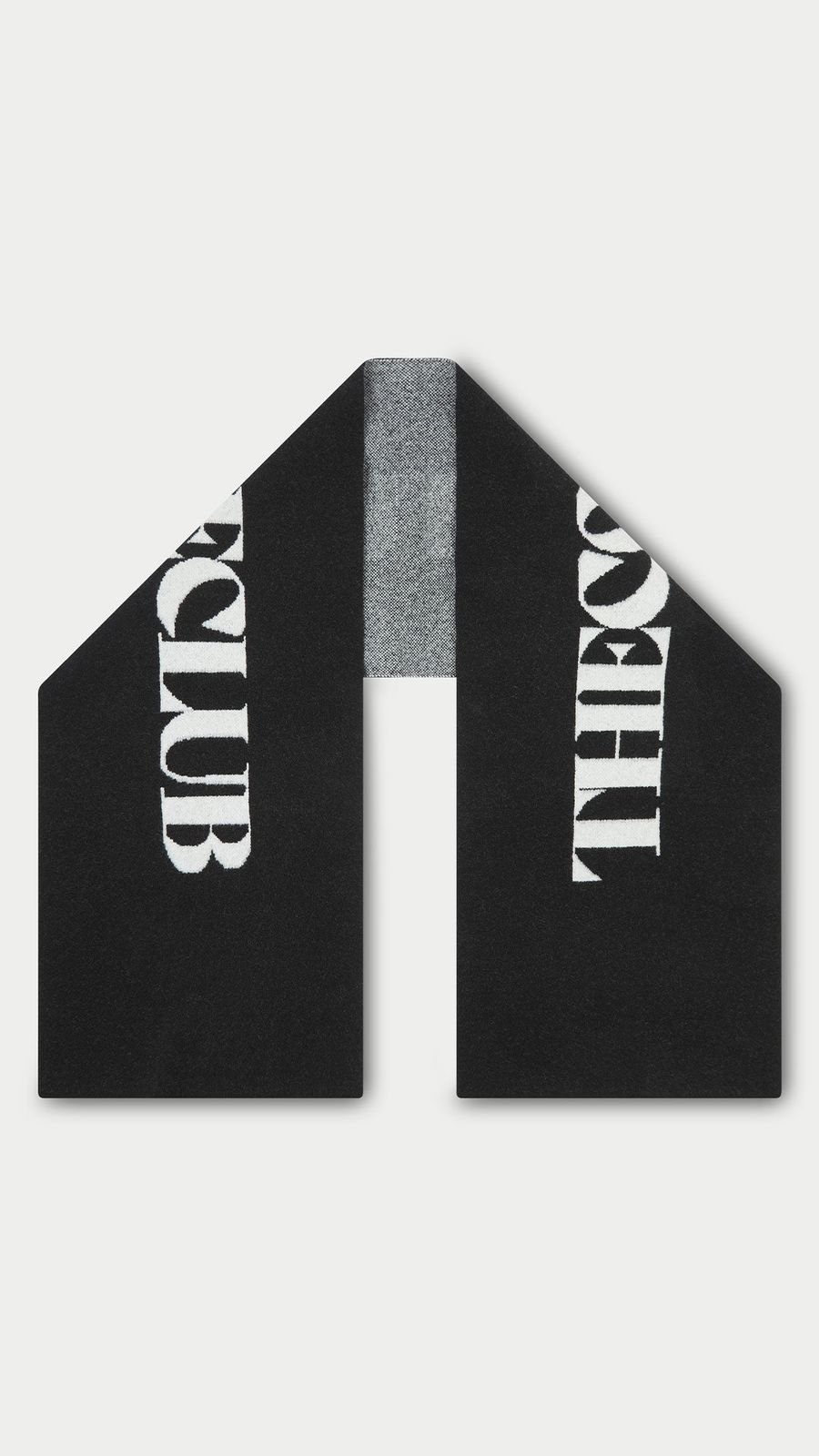 FLUFFY KNIT COPYRIGHT SCARF - BLACK