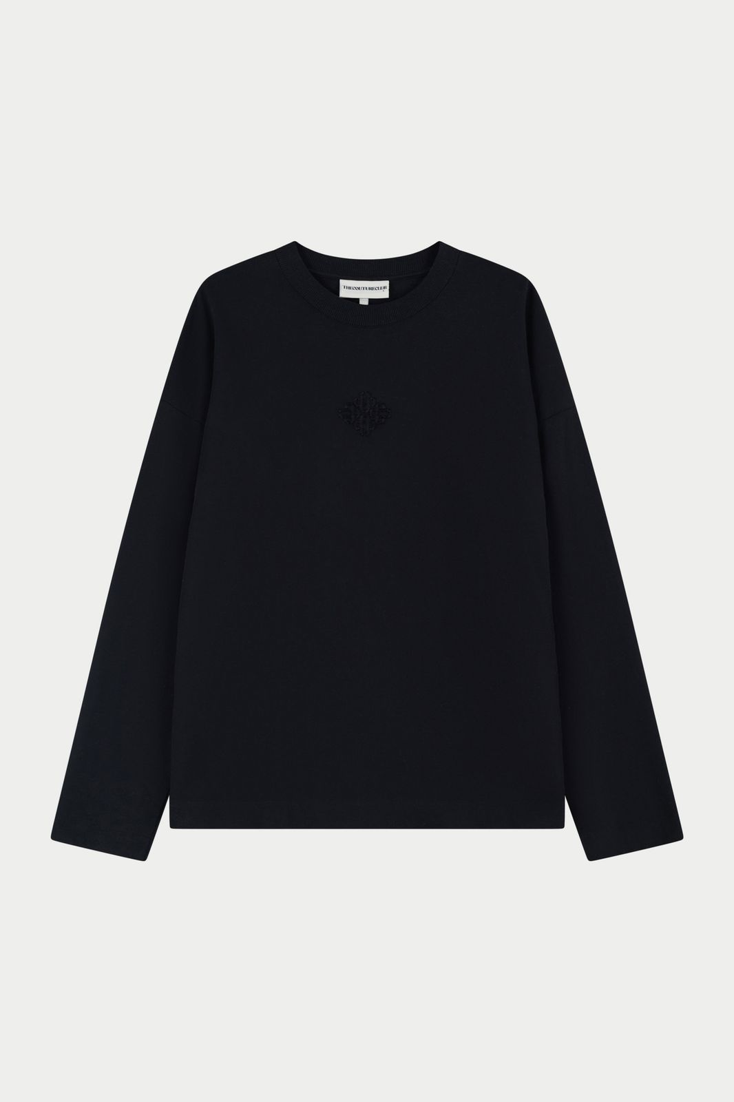APPLIQUÉ EMBLEM LONG SLEEVE - BLACK