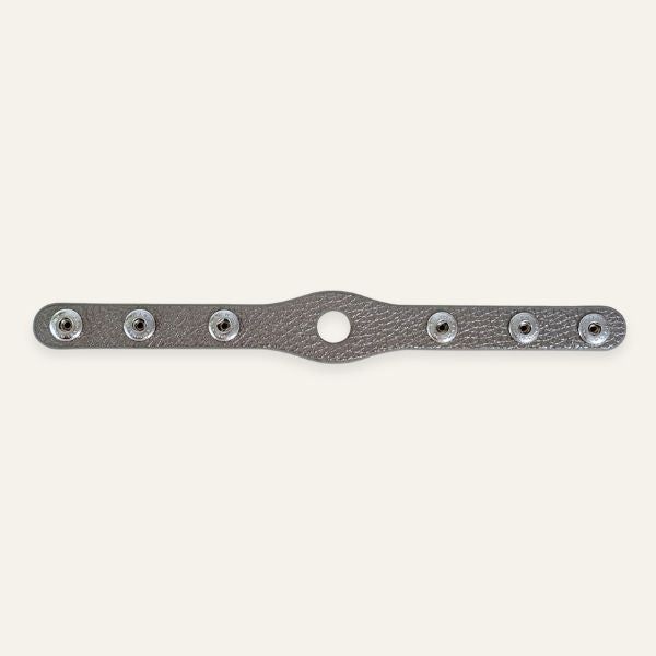 Ivy Connector - Flap | Titanium with Silver hardware