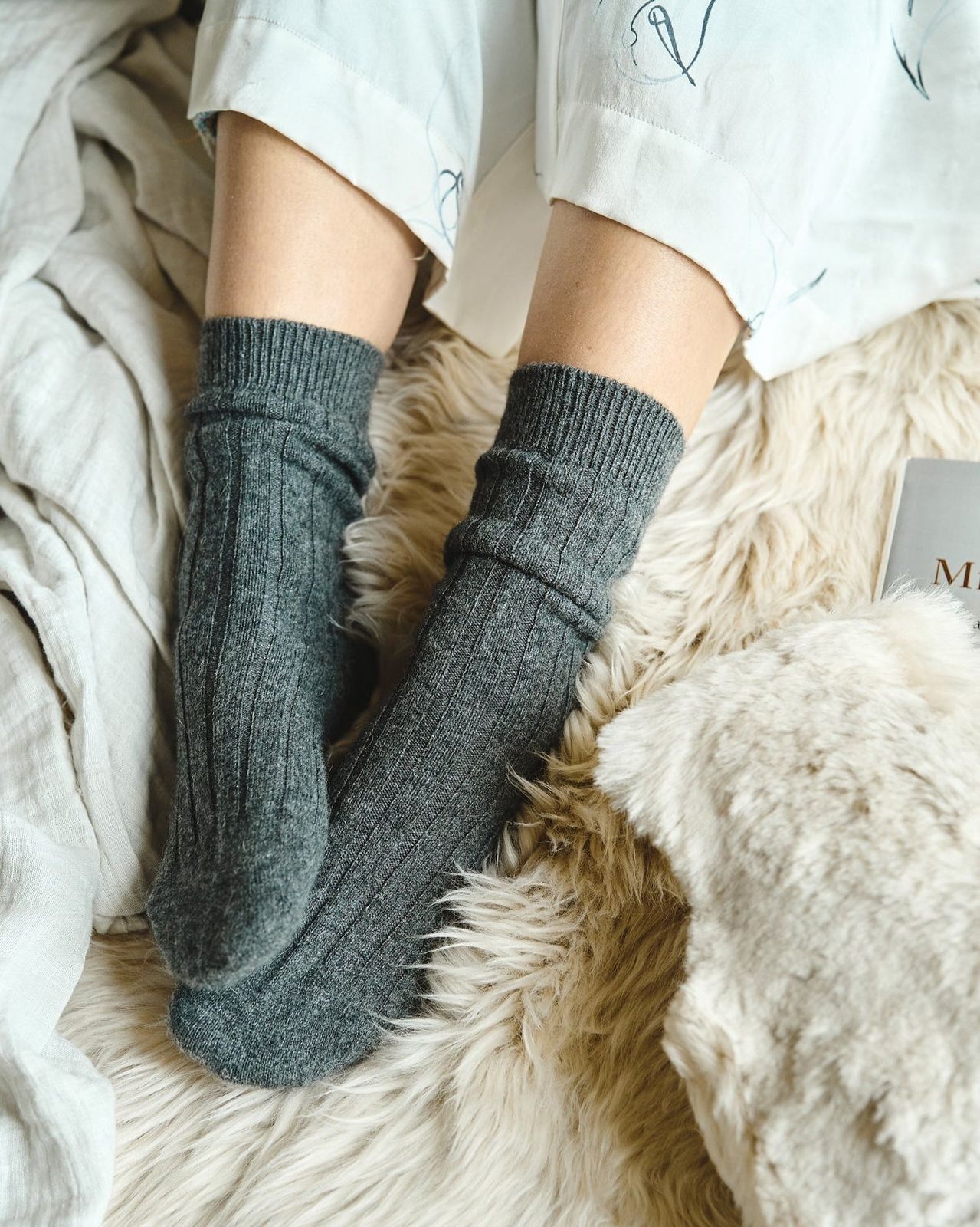 Women's Cashmere Bed Socks - Korat