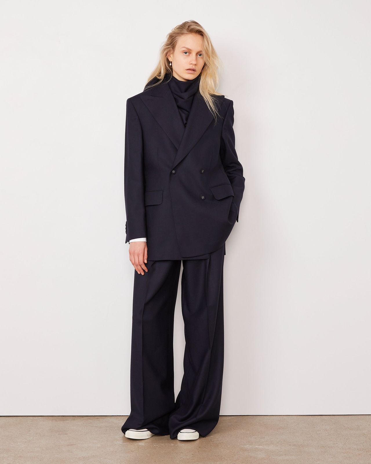Veste nirina