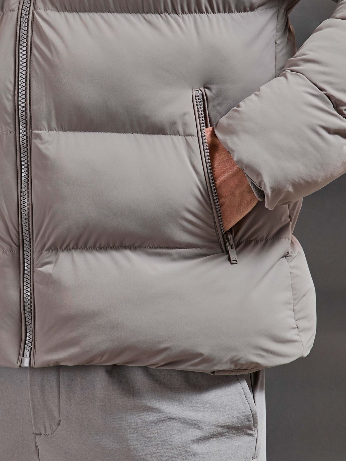 Essential Puffer Jacket In Taupe