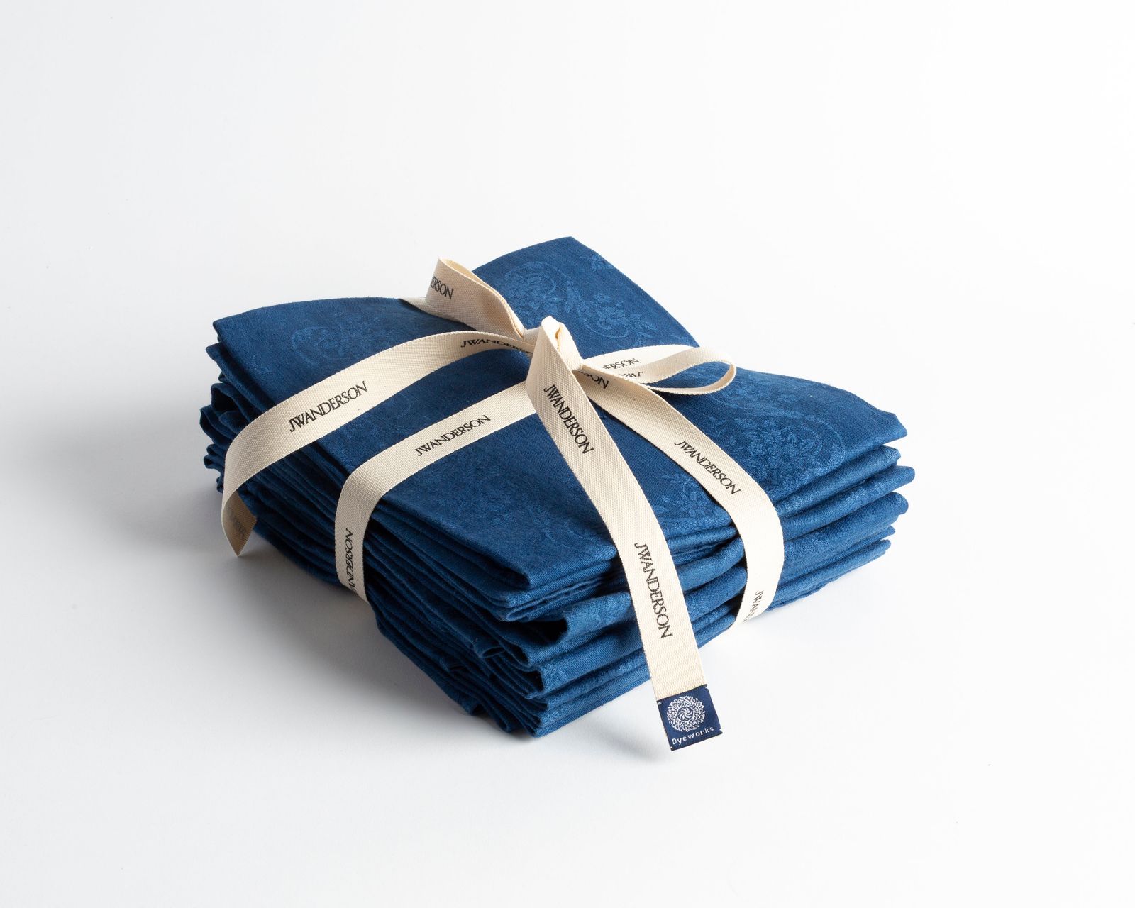 THE DYEWORKS NAPKIN IN INDIGO FRENCH LINEN