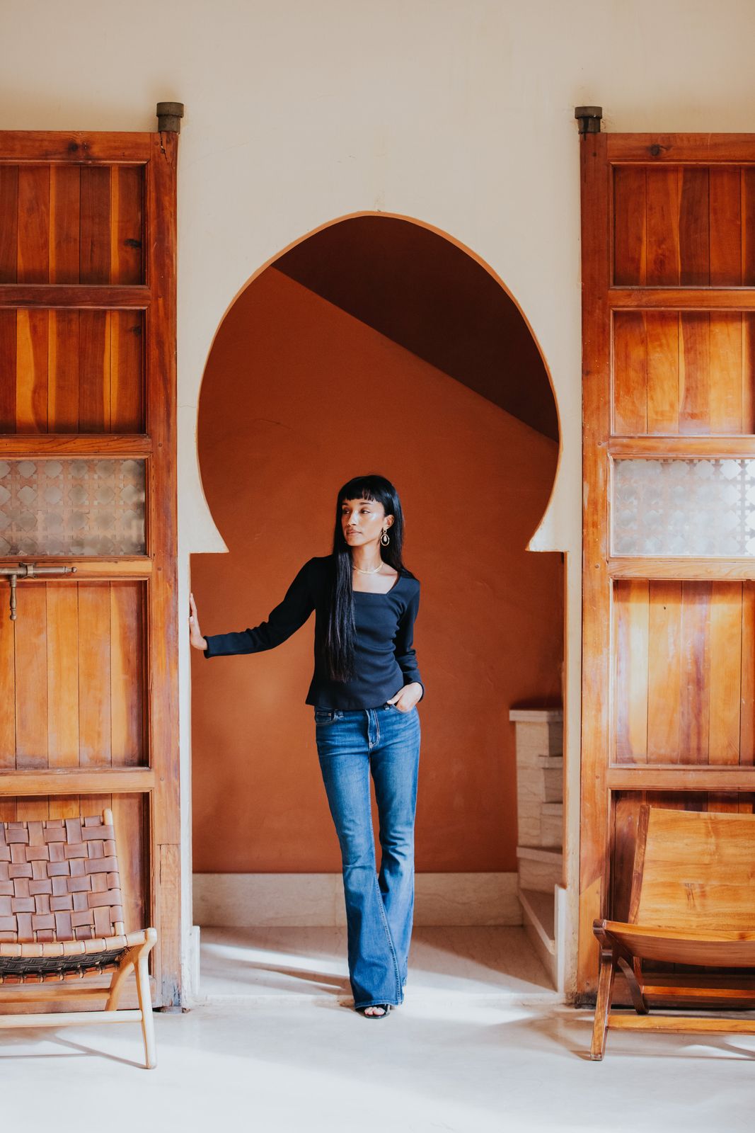 The Kōr Ribbed Knit Organic Cotton Long Sleeve Top in Black