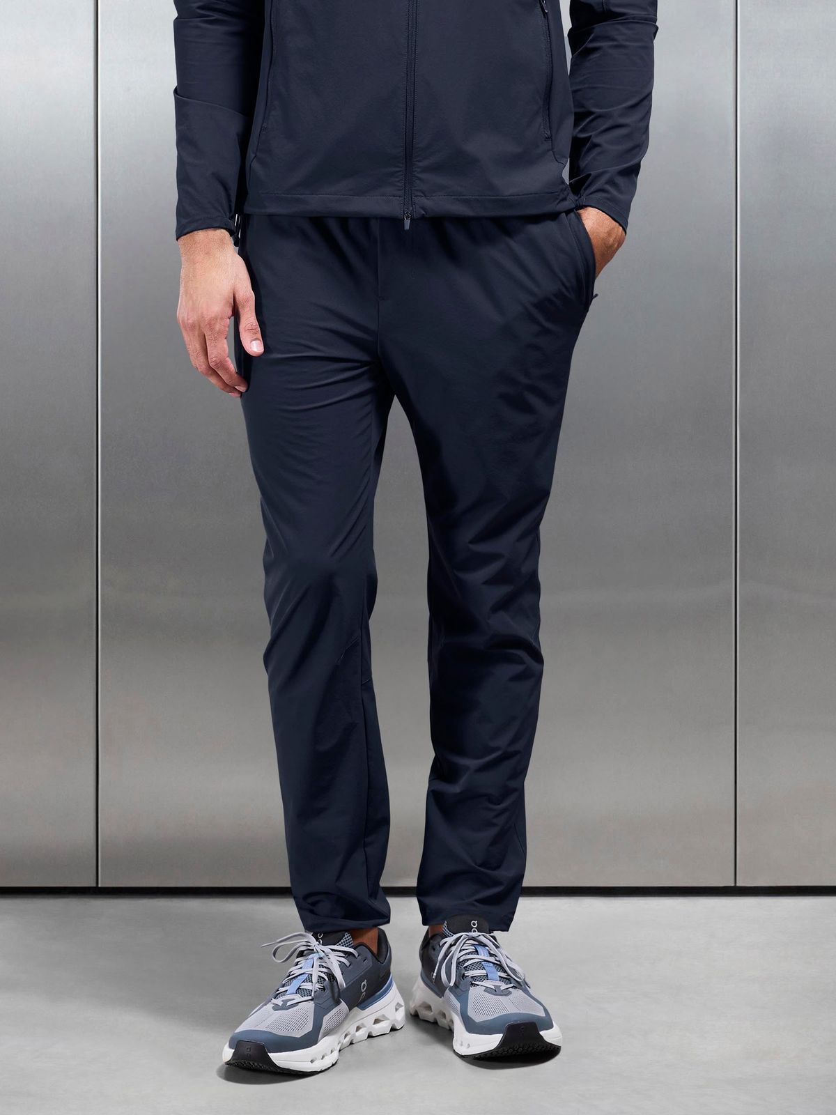 Active Trackpant in Navy