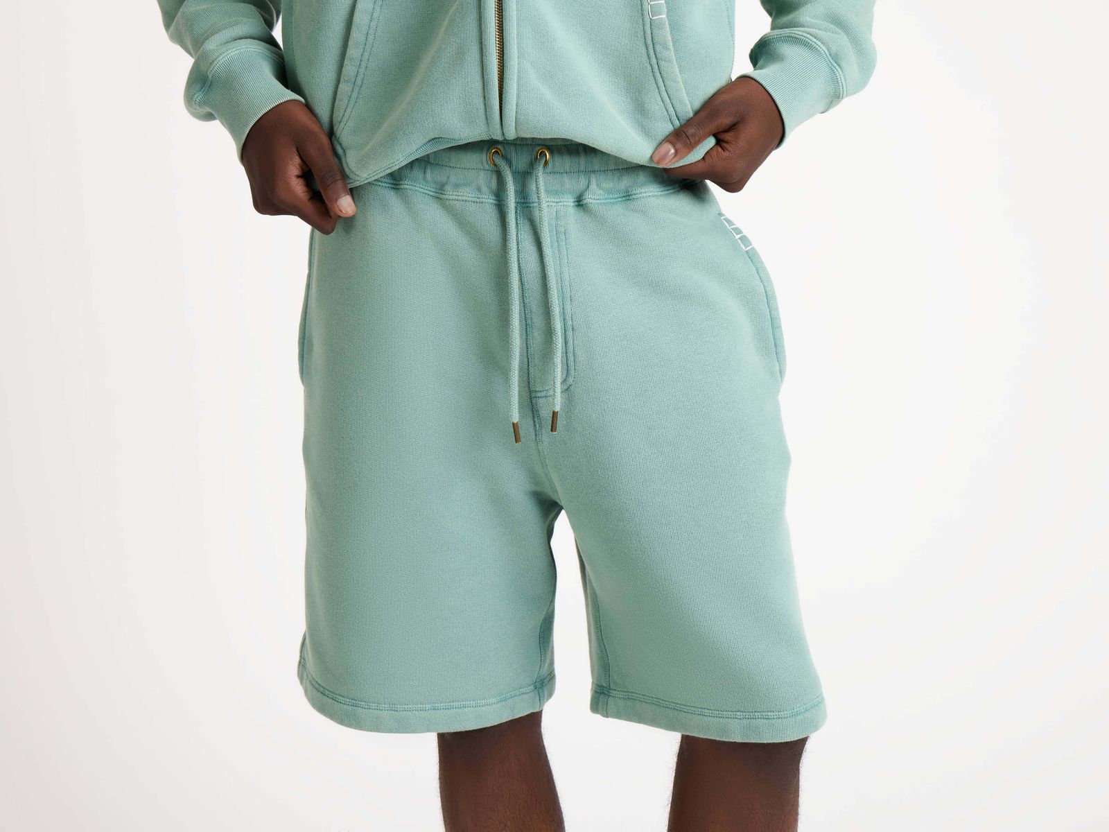 MENS DRAWSTRING SHORTS IN WASHED TEAL