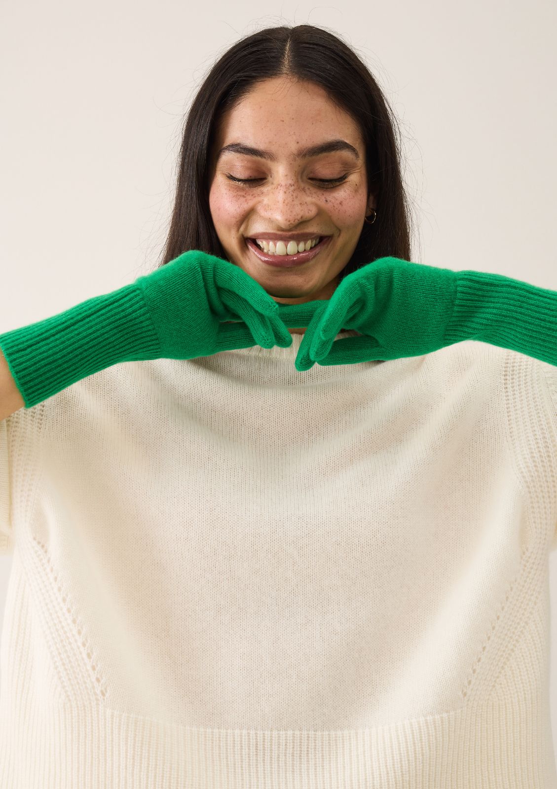 Cashmere Glove in Billiard Green