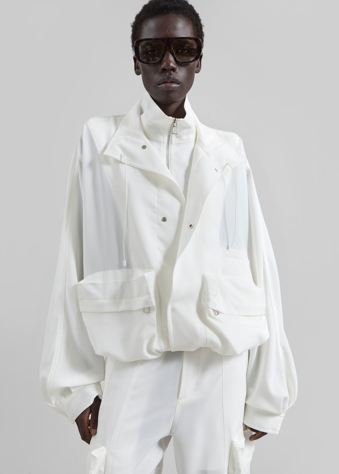 Breya Fluid Jacket - White