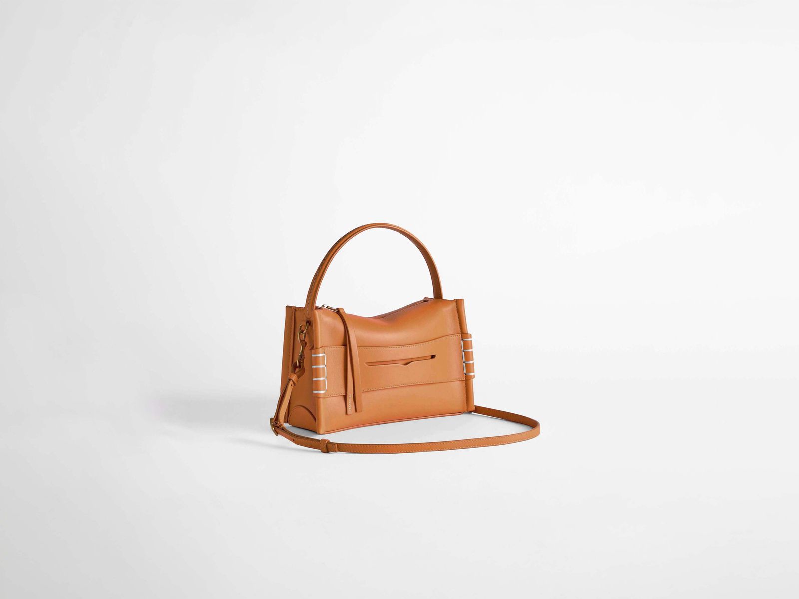 SMALL LOAFER BAG IN TAN LEATHER