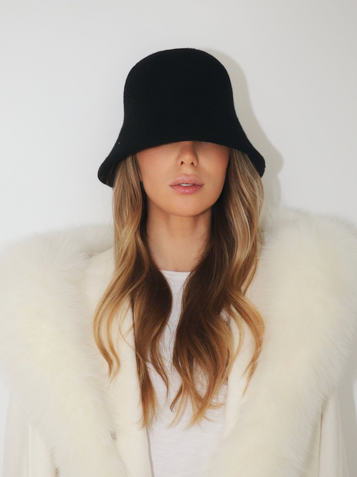 Wool bucket hat