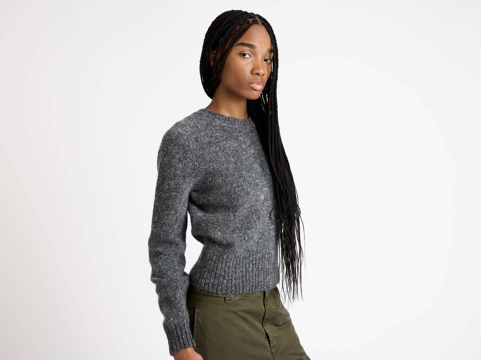 WOMENS EMBROIDERED CREW NECK JUMPER IN CHARCOAL MELANGE