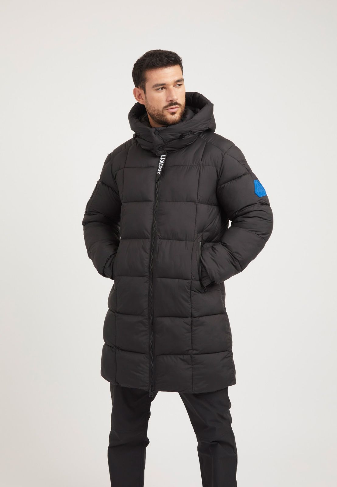 EZ Boxed Coat Matt Black