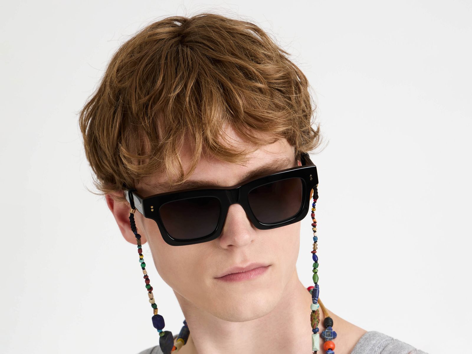 JWA02 RECTANGULAR SUNGLASSES IN BLACK