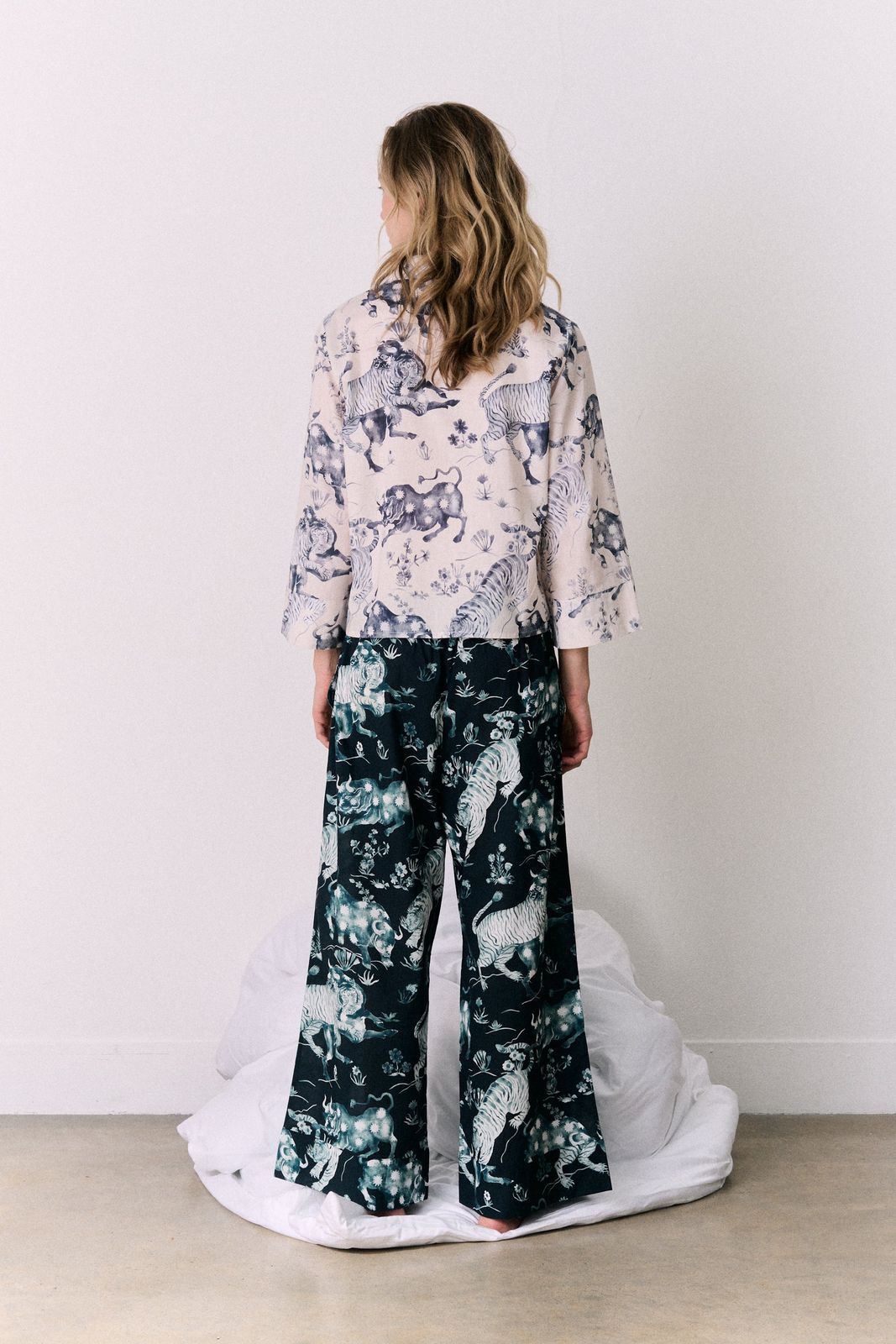 Boxy Shirt & Wide Leg Set Thunderheart Cream/Navy
