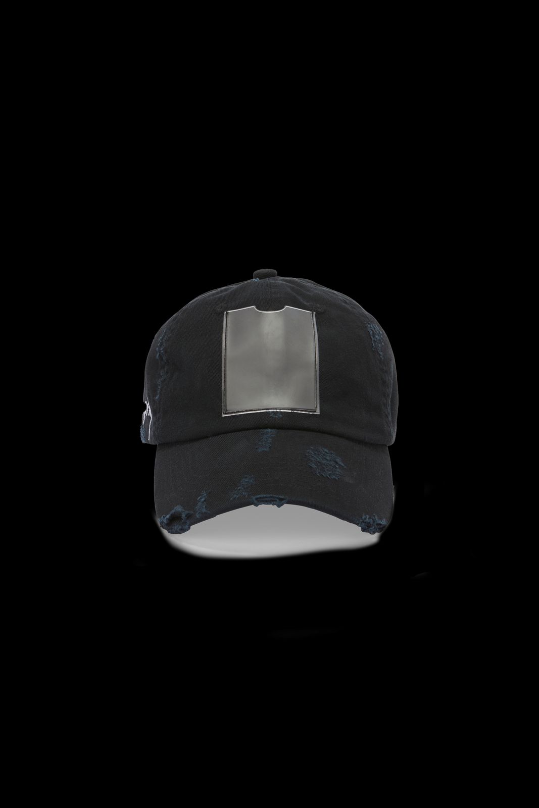 DISTRESSED VESPER CAP BLACK