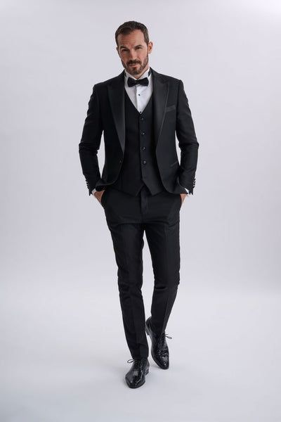 Giovani Black Three Piece Tuxedo