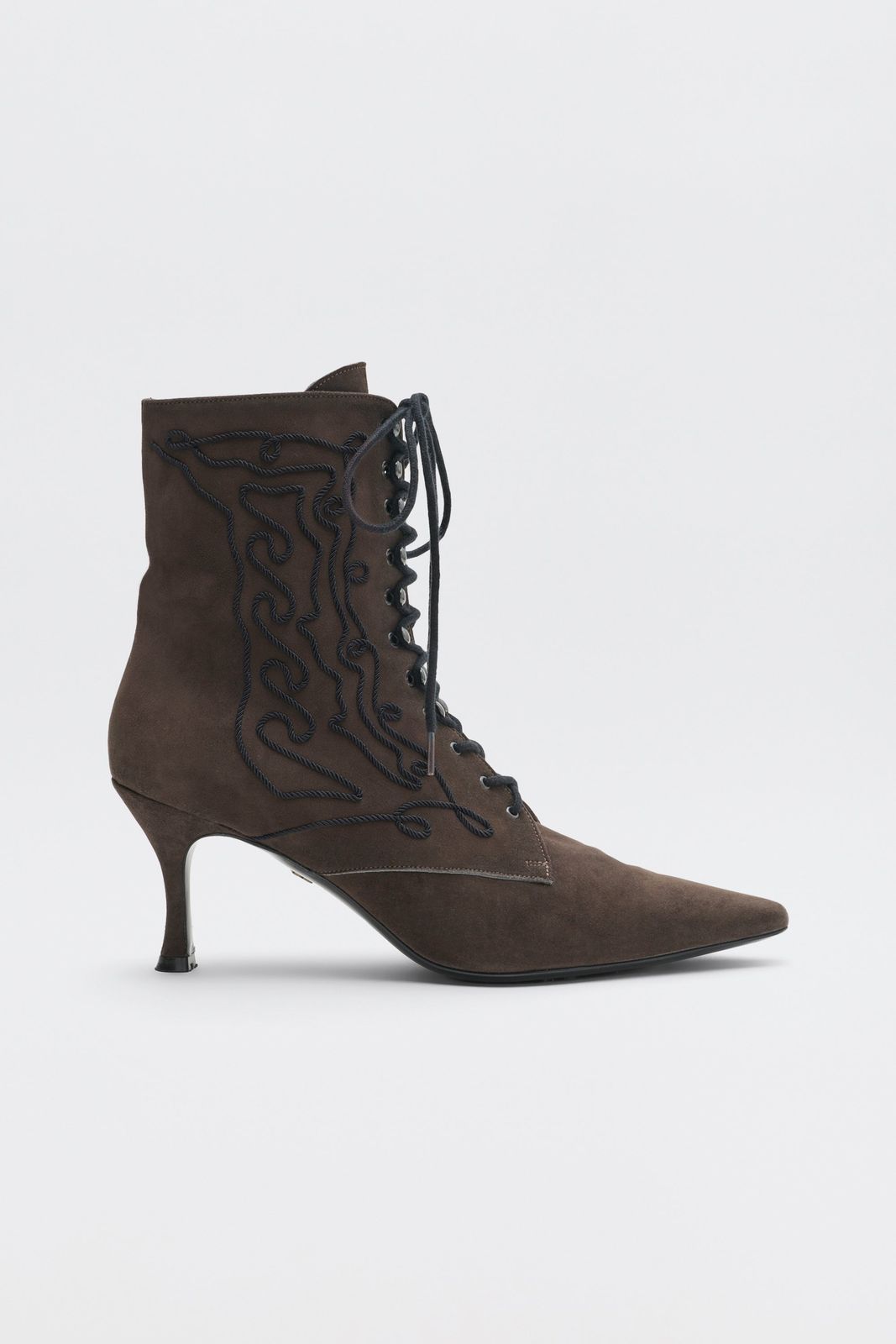 Victoriana - Brown