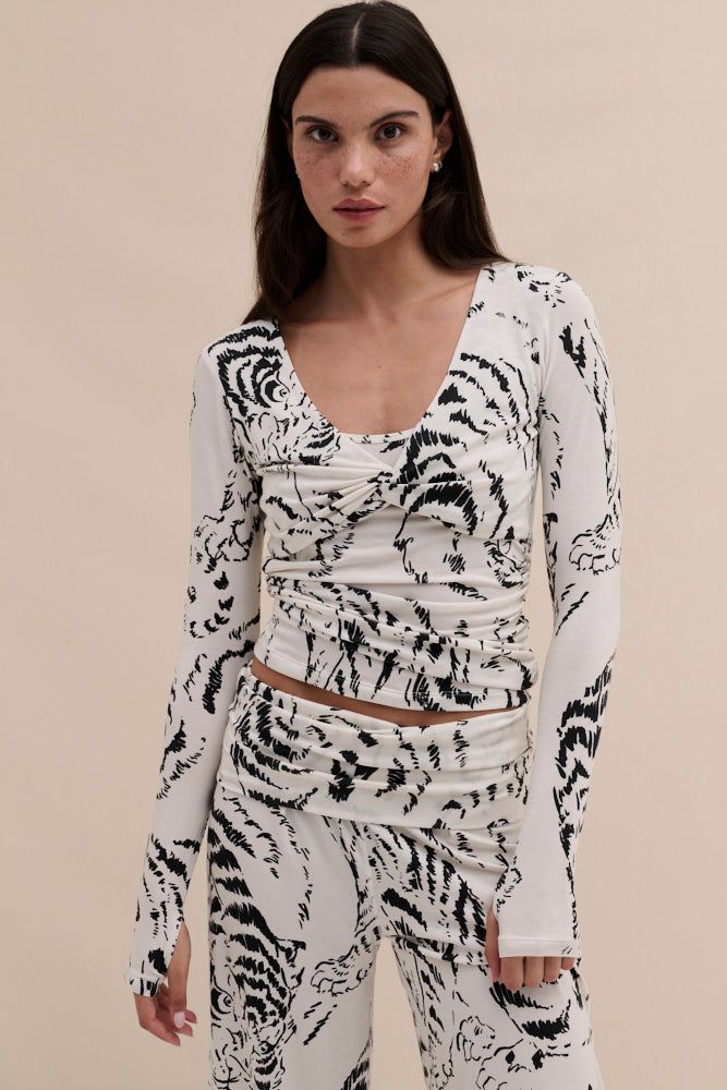 Lyocell Jersey Twist Top Tigress Cream