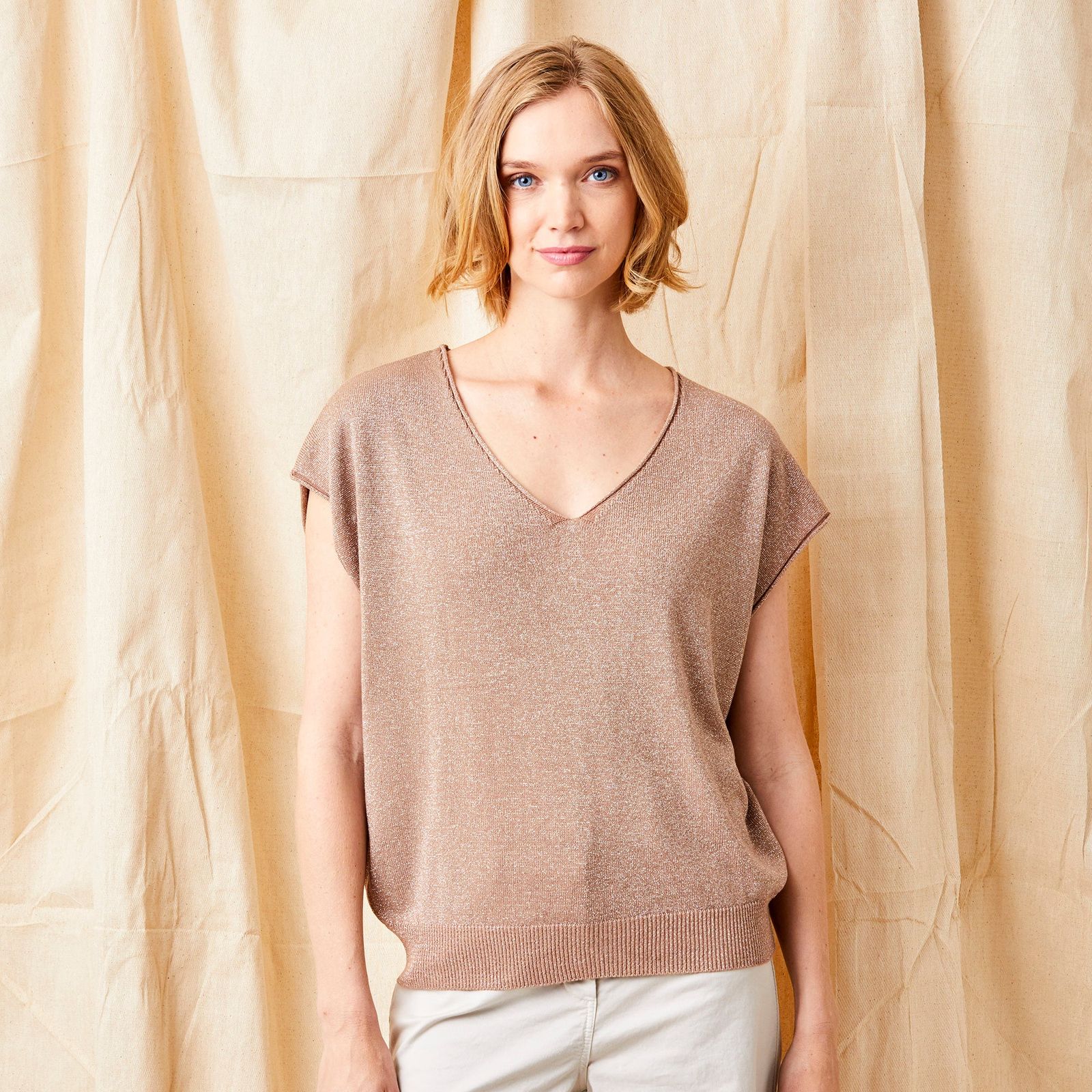 Faline V Neck Sparkle Sleeveless Knit