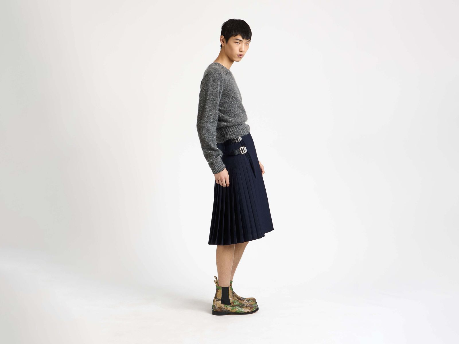 MENS KILT IN NAVY
