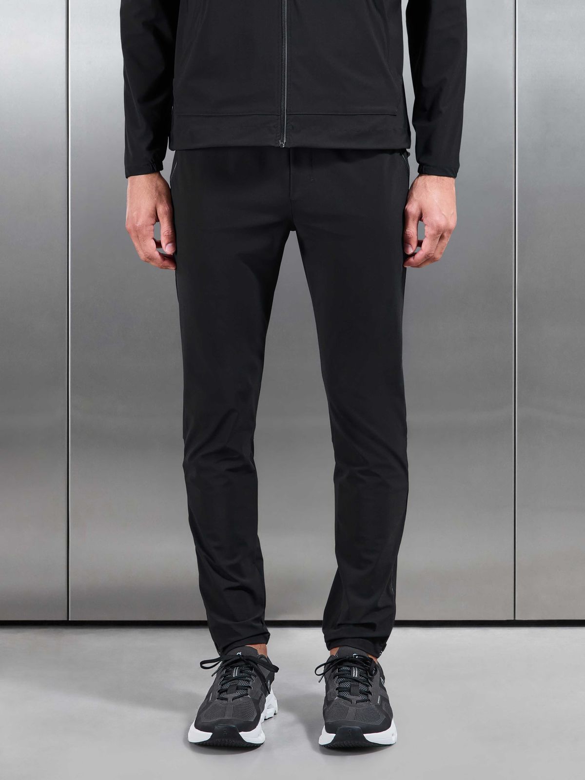 Pace Trackpant in Black