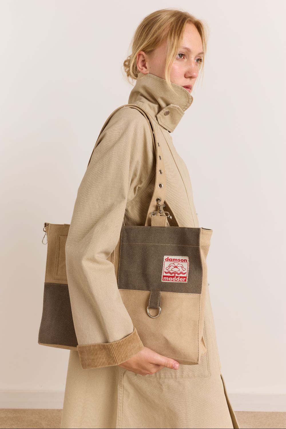 Veda Canvas Blocked Bag In Olive & Sand