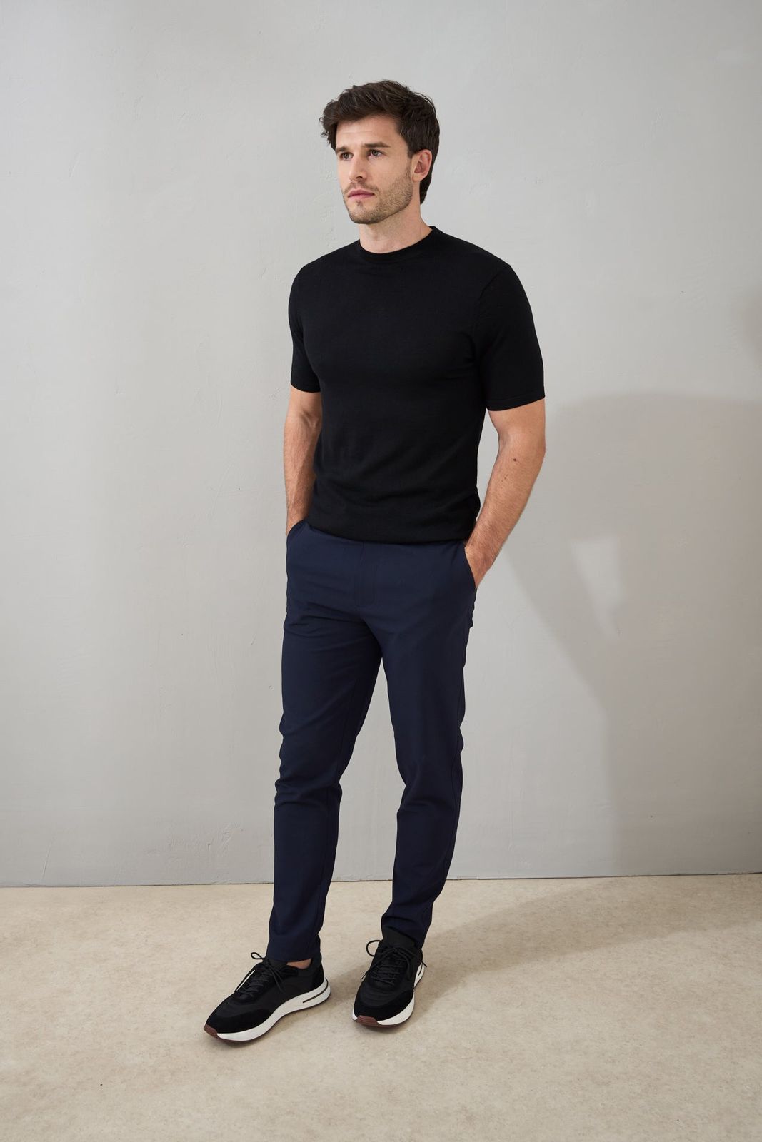 Slim Fit 'Capri' T-Shirt in Black