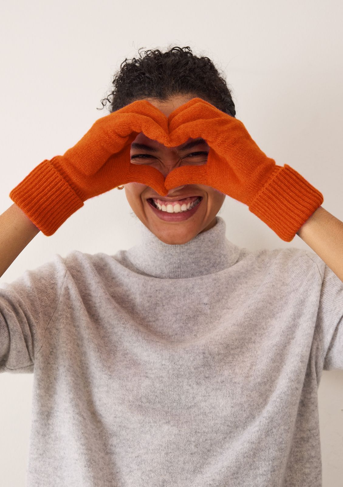Cashmere Glove in Marmalade Orange
