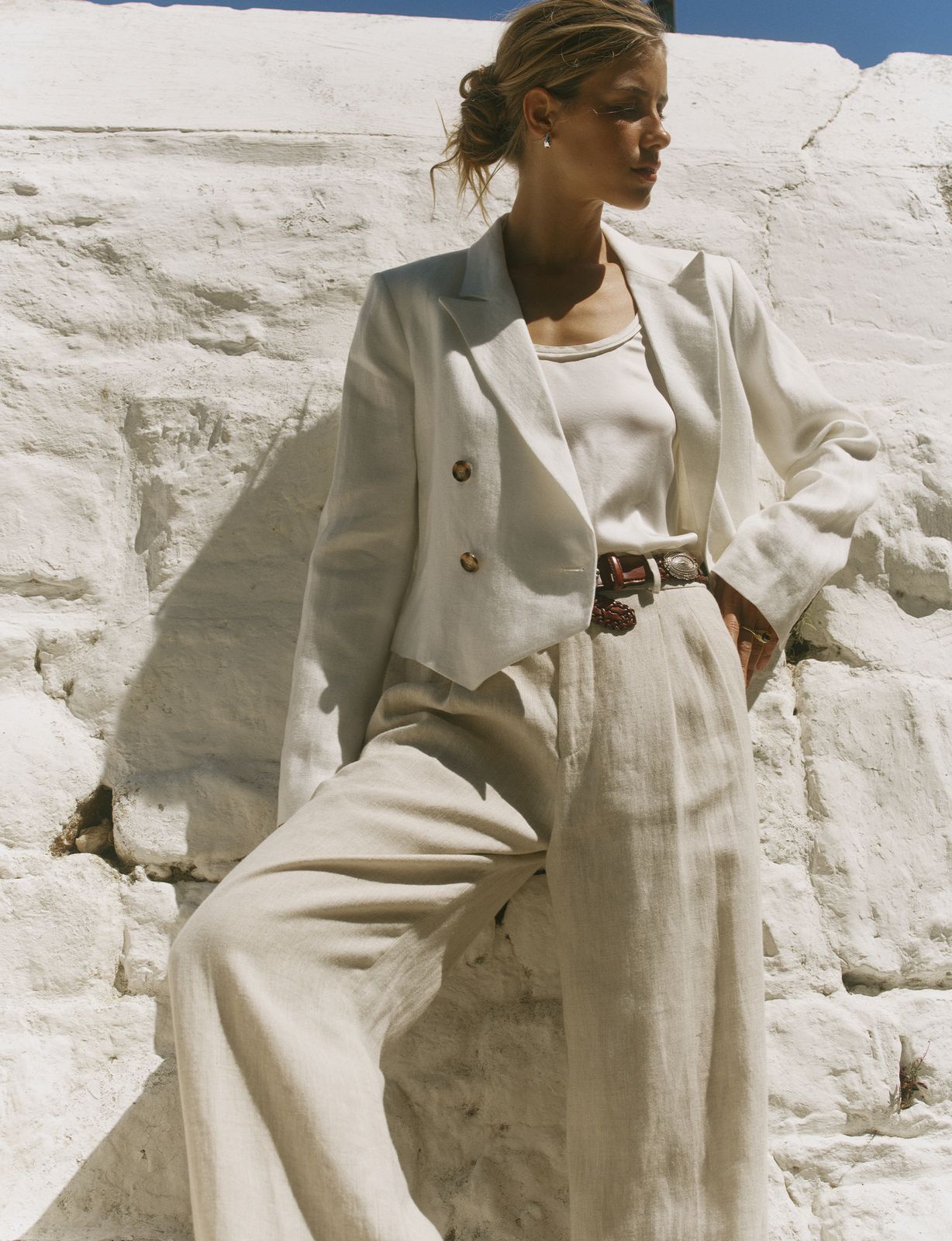 Belgravia Cropped Blazer: Linen, Ivory