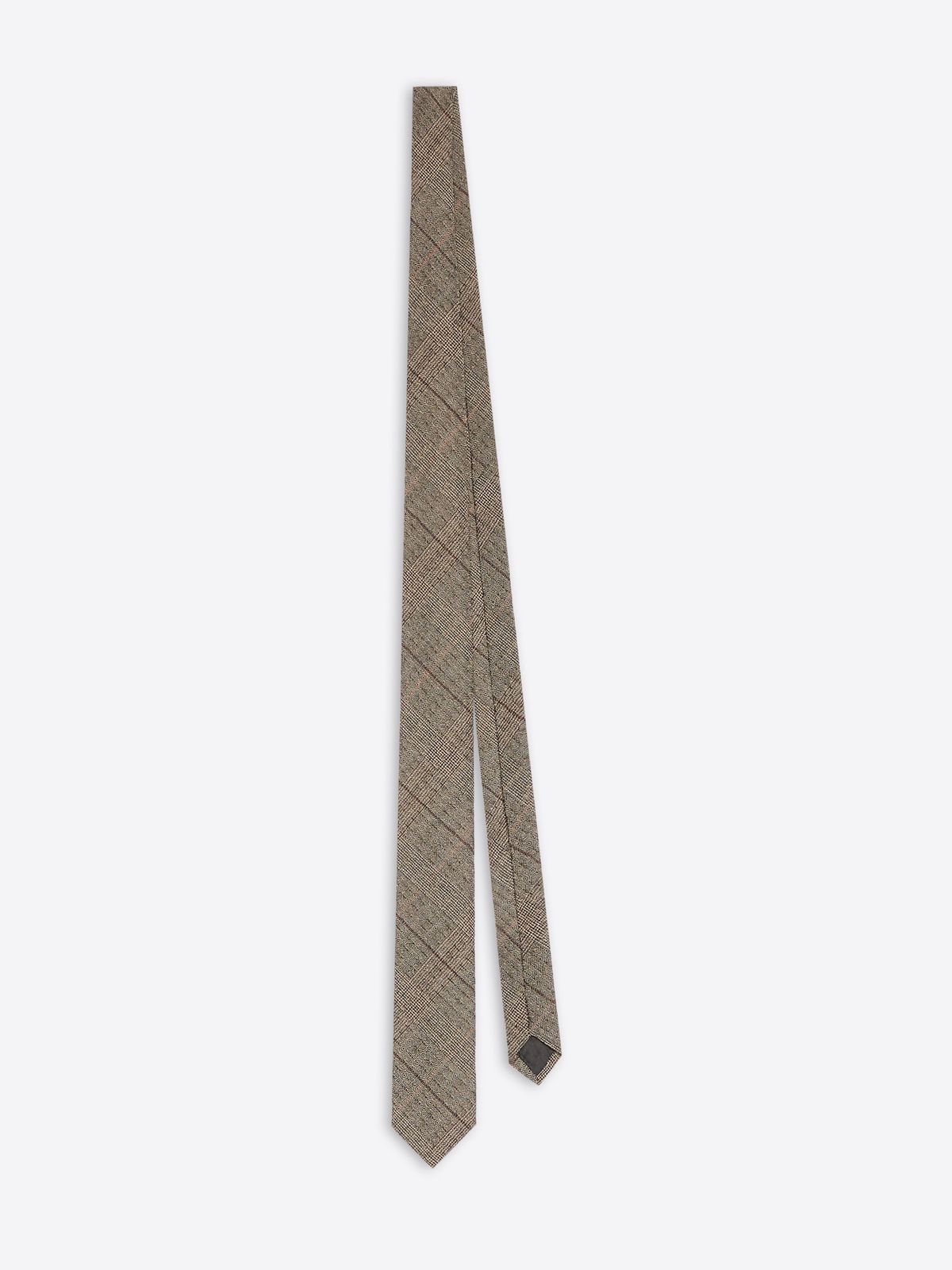 Wool tie