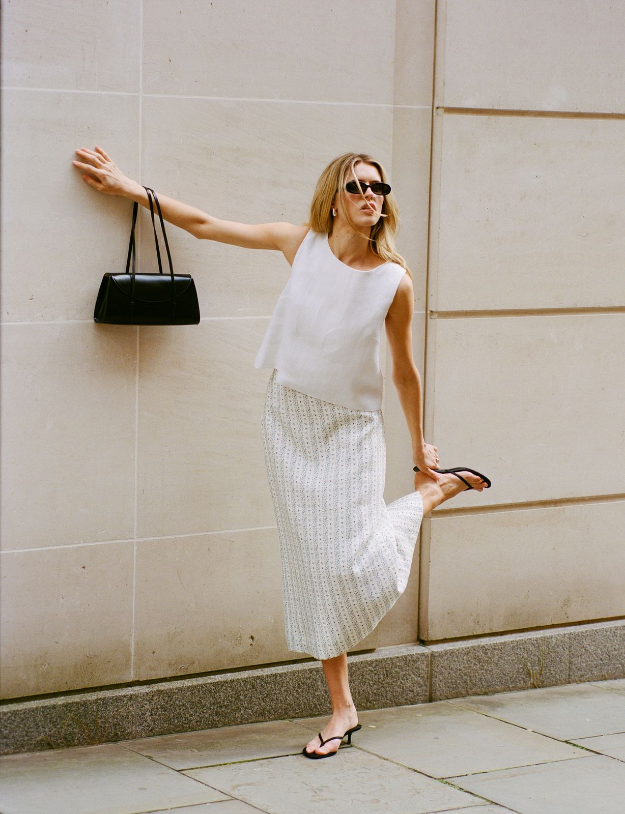 Clara Skirt: Linen, Plum Print