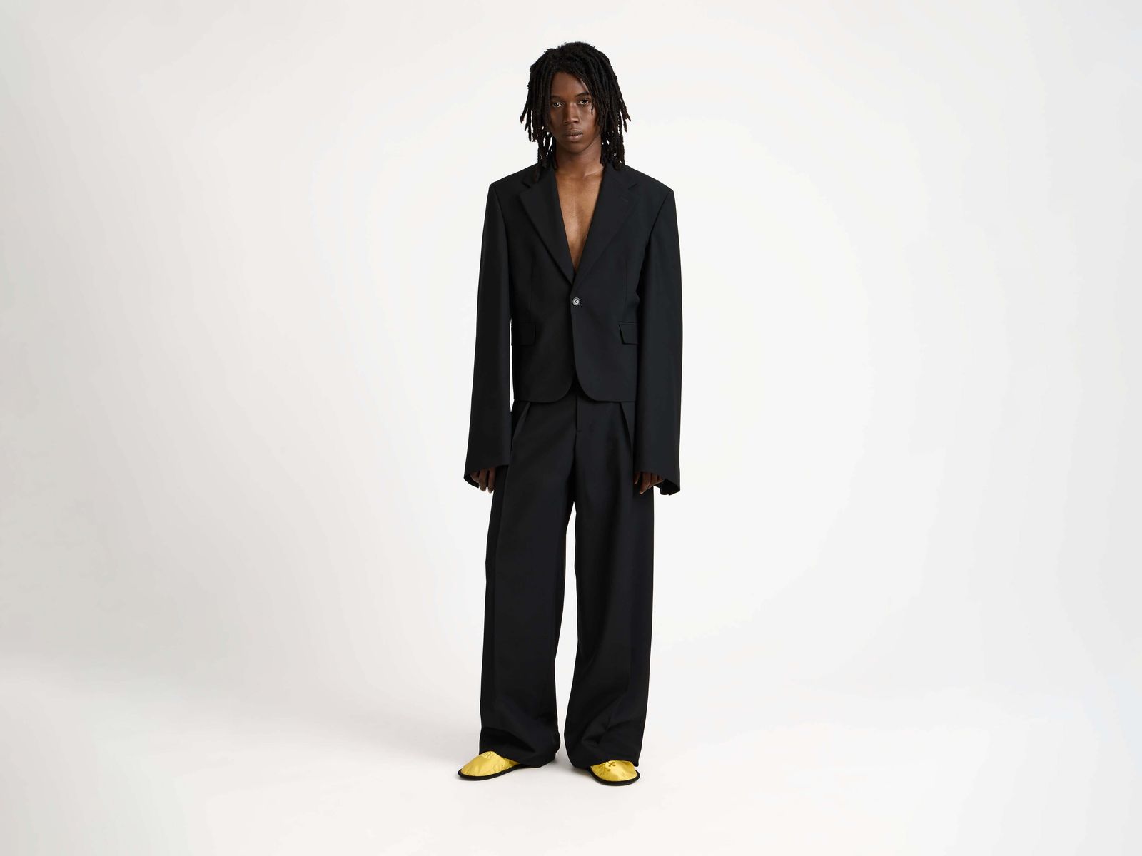 MENS WIDE SLEEVE BLAZER IN BLACK