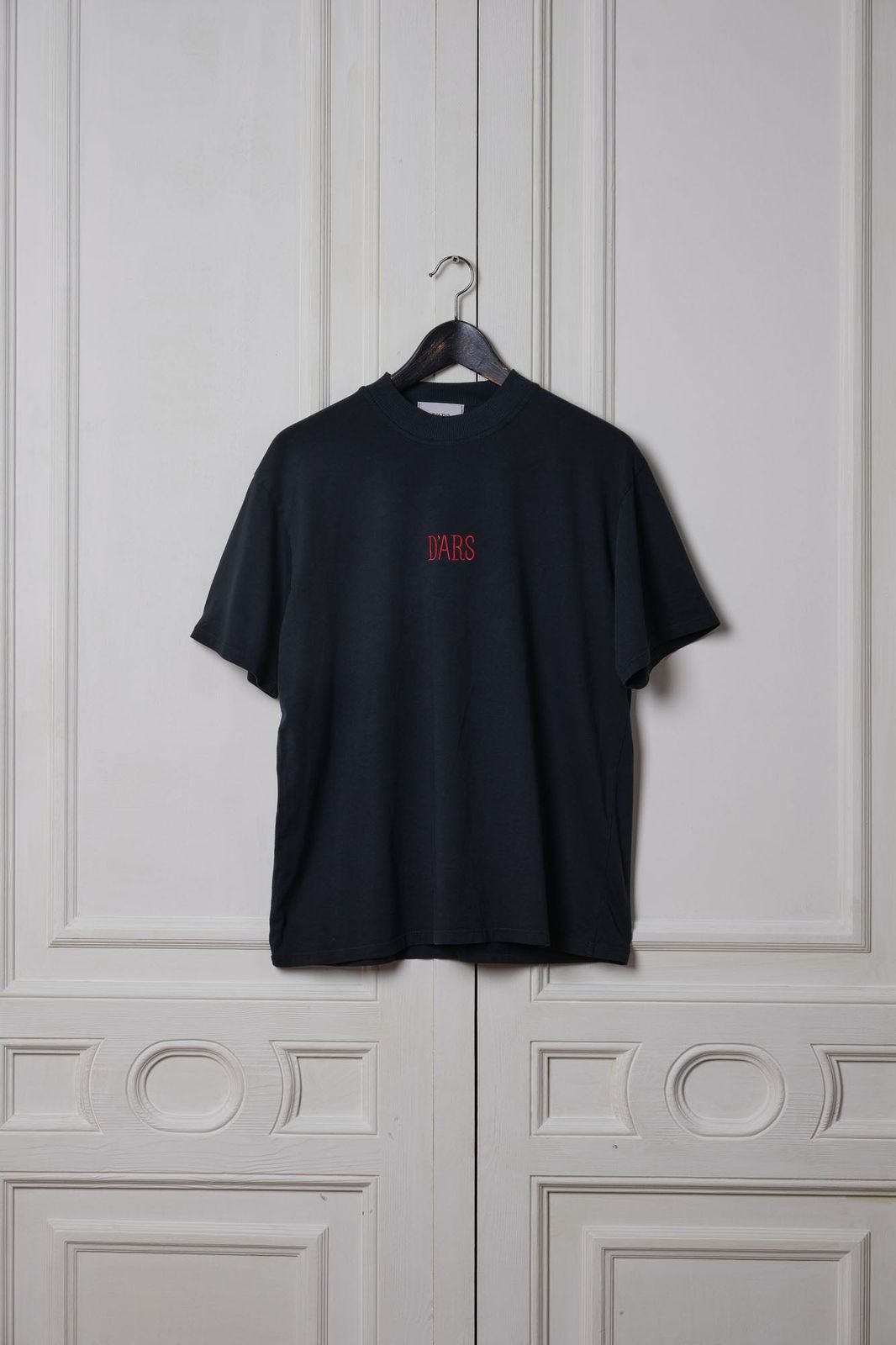 Antracite Embroidered Short Sleeve Tee