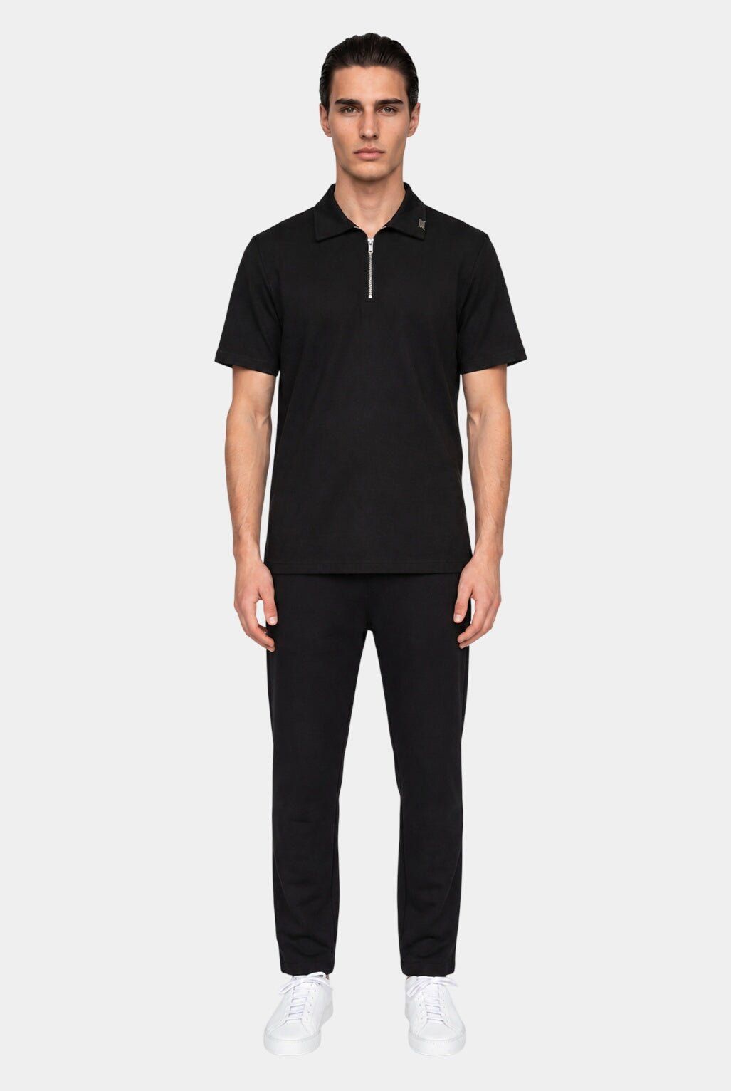 F578 Black