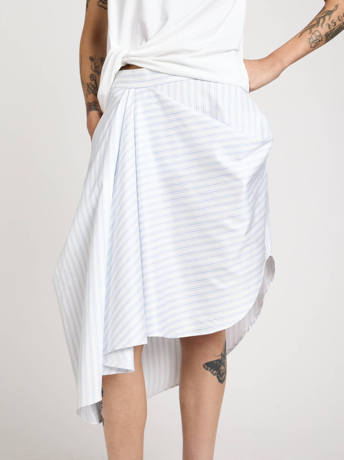 WOMENS ASYMMETRIC DRAPED SKIRT IN WHITE & BLUE