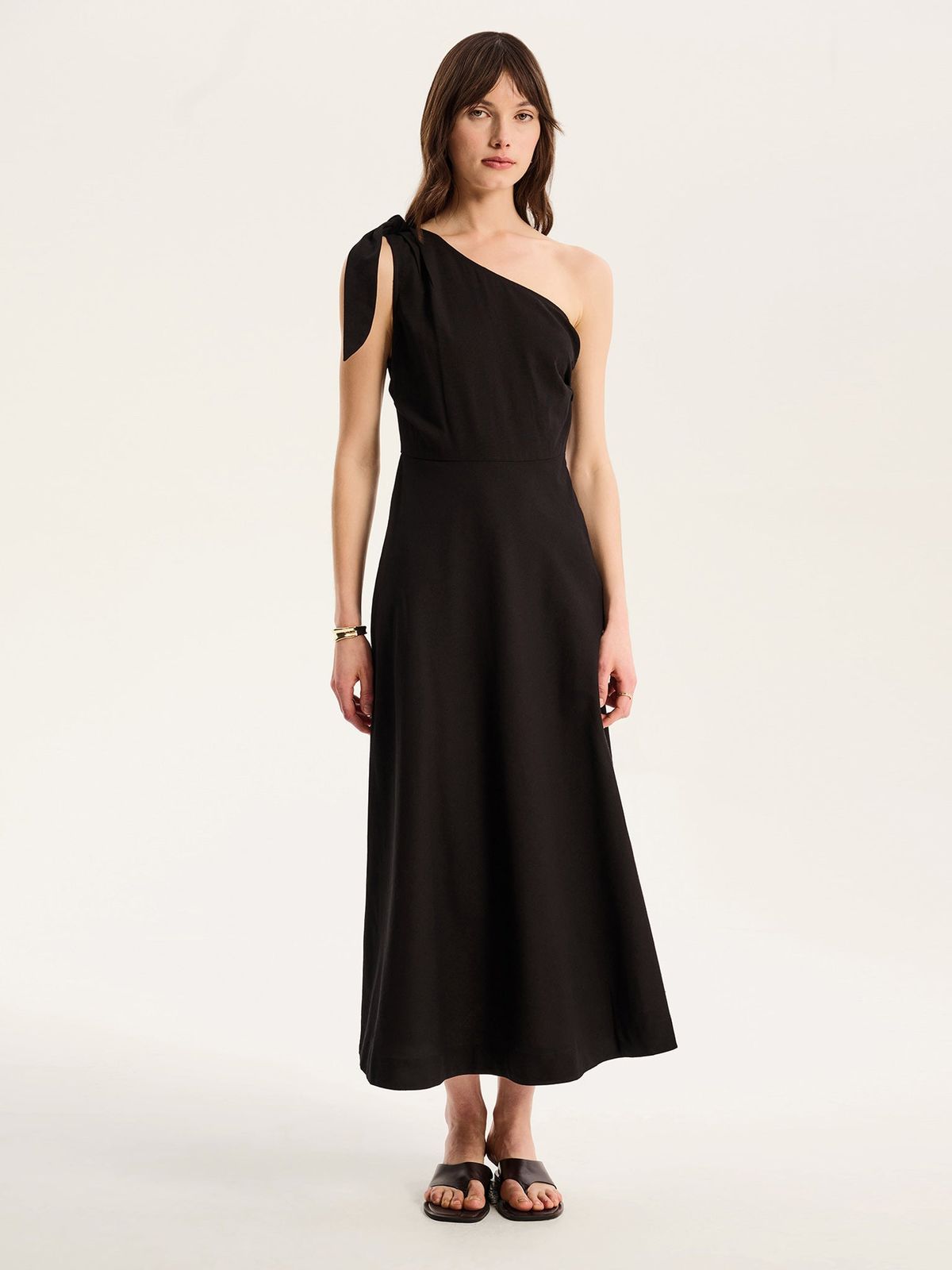 Junaya Dress in Black